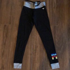 🌹 VS new yoga pants